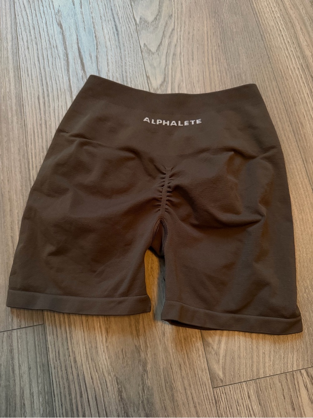 Alphalete Brown Amplify Seamless Scrunch Butt Biker Shorts Size Small S Gym